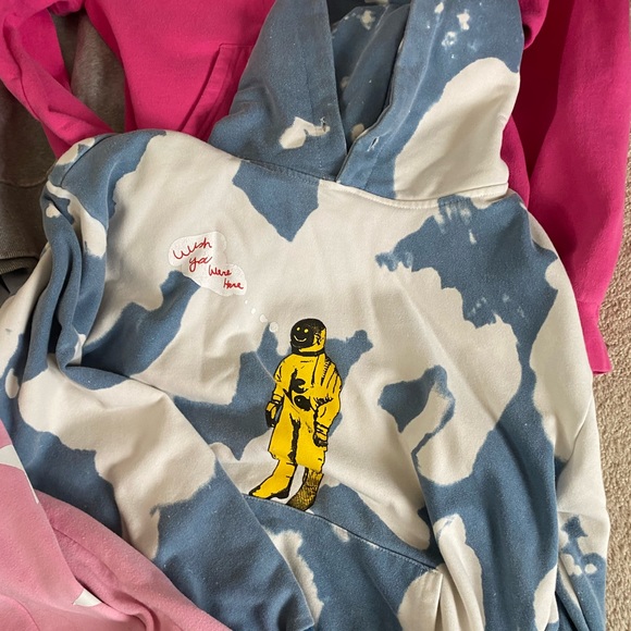 Astro World sweatshirts! 5 Tween sweatshirts - various styles. Sz Small/XS. GUC - Picture 4 of 6